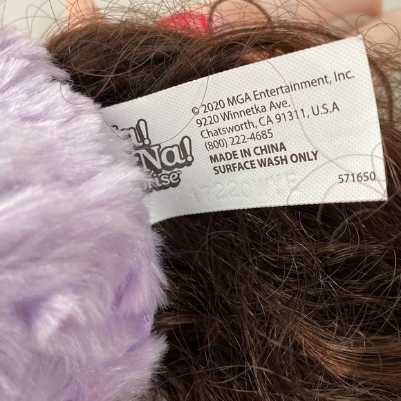 Na! Na! Na! Surprise Fashion Doll - Picture 4 of 16